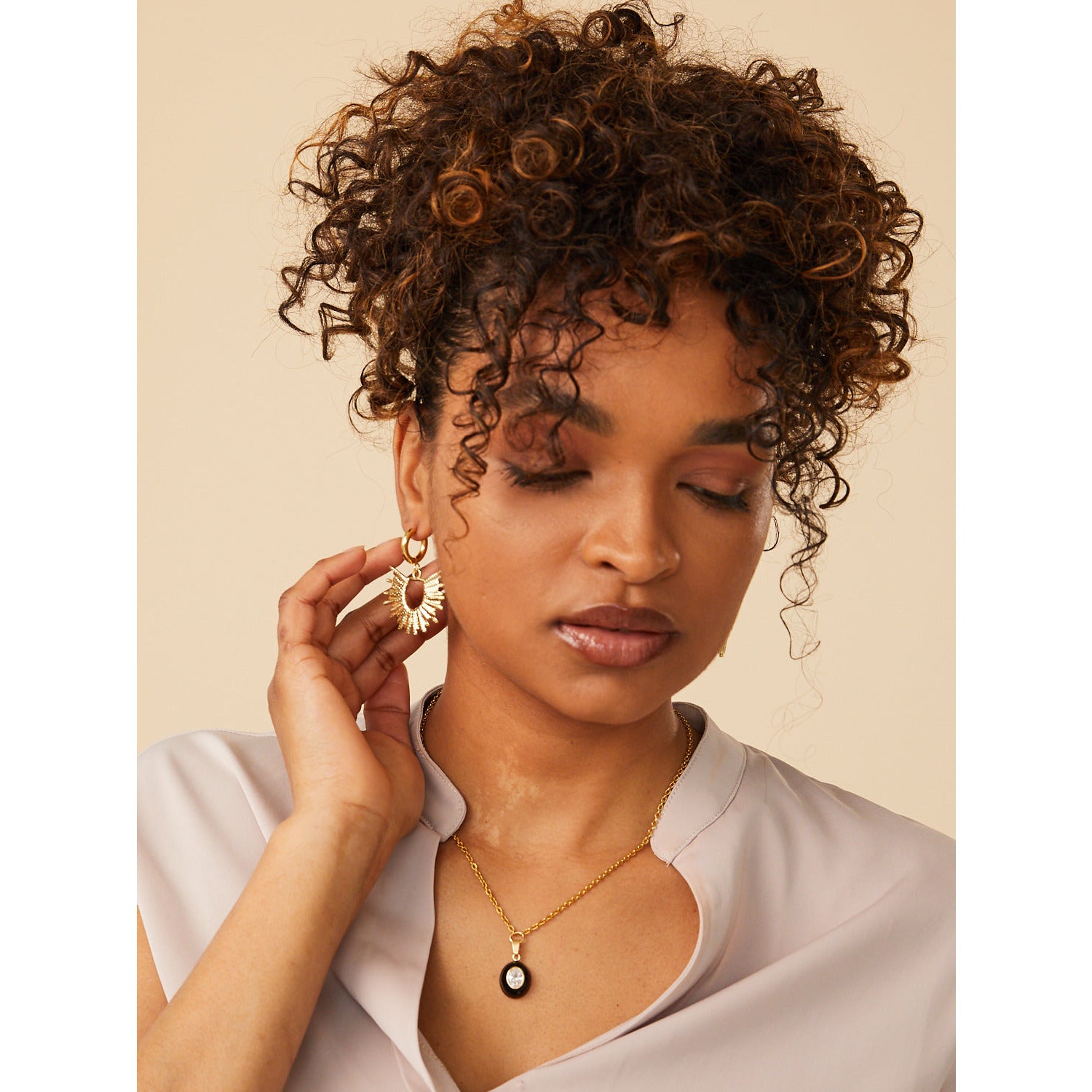 small huggie hoop earrings