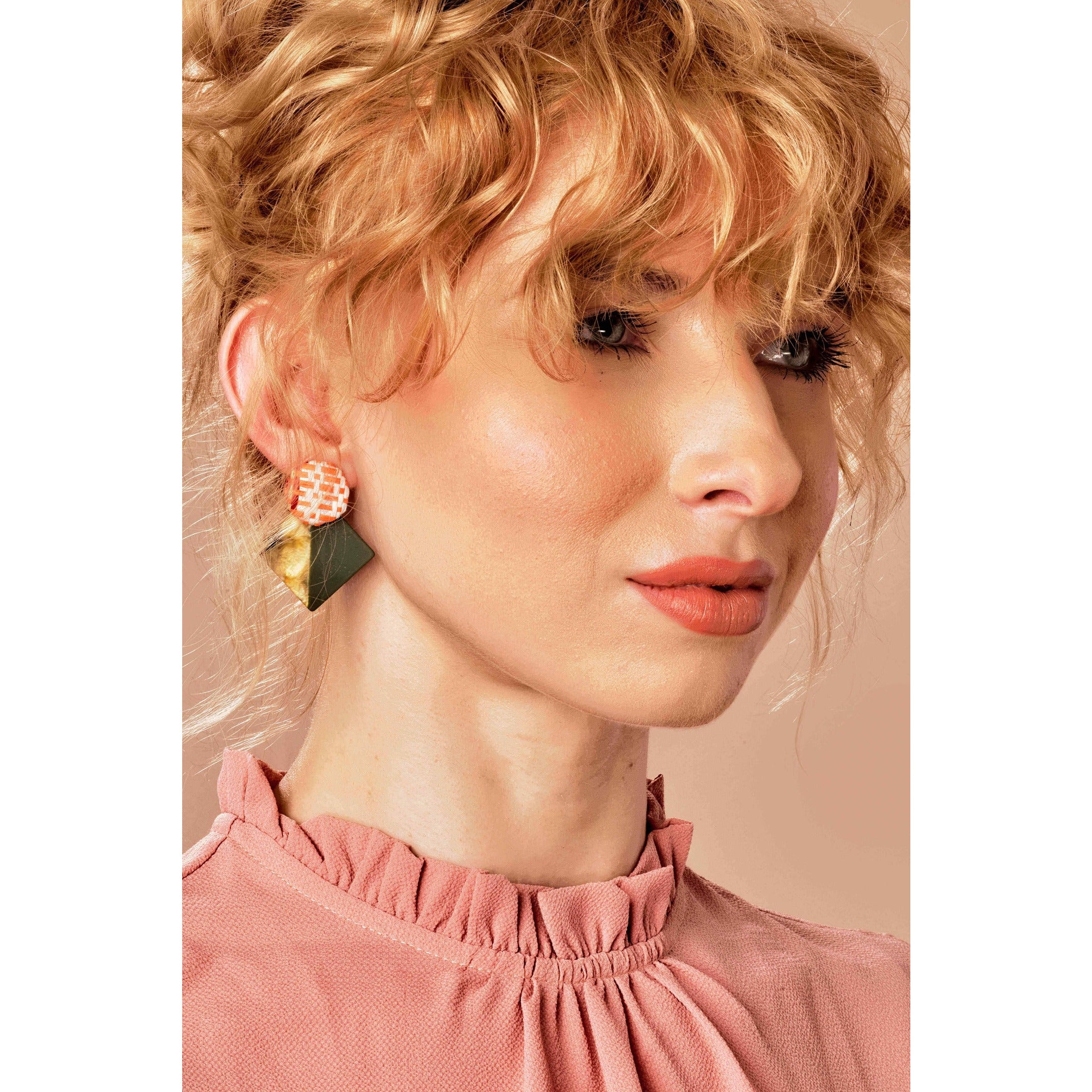 Post earrings