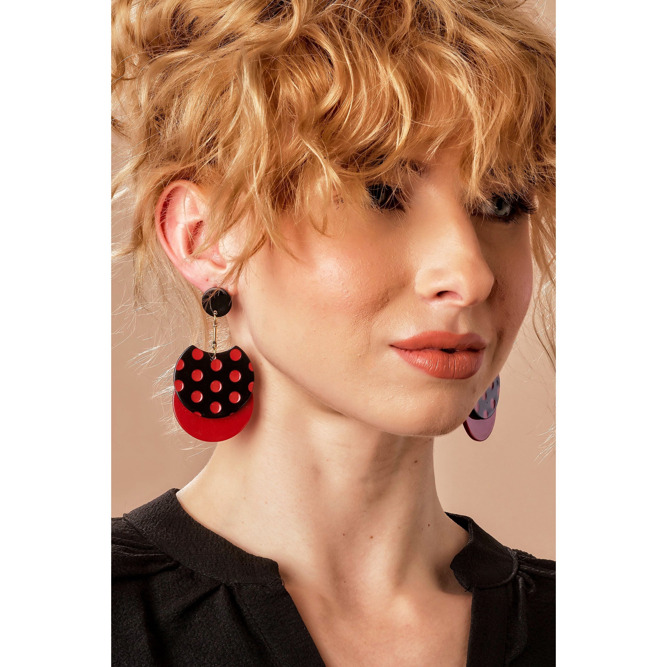 Round Earrings